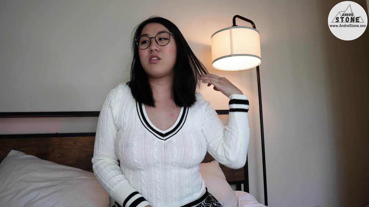 Shy Nerdy Asian Girlfriend Tofu Is a Secret Nympho